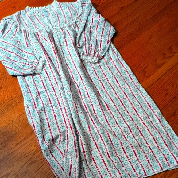 Lanz Of Salzburg - Vintage 70's Holiday Ugly Christmas Flannel Robe - Picture 4 of 4